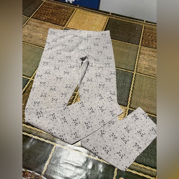 Wonder Nation Gray Patterned Women's Jeggings - Picture 4 of 4